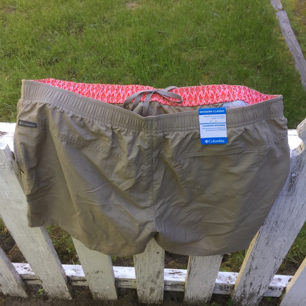 Columbia Modern Classic Shorts- quick dry